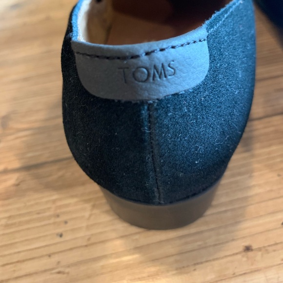 Toms Booties Suede Shaye Black Ankle Booties with Low Heel, size 8, NWT - Picture 4 of 8
